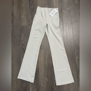 BNWT Lululemon Ribbed softstreme Flared Pant